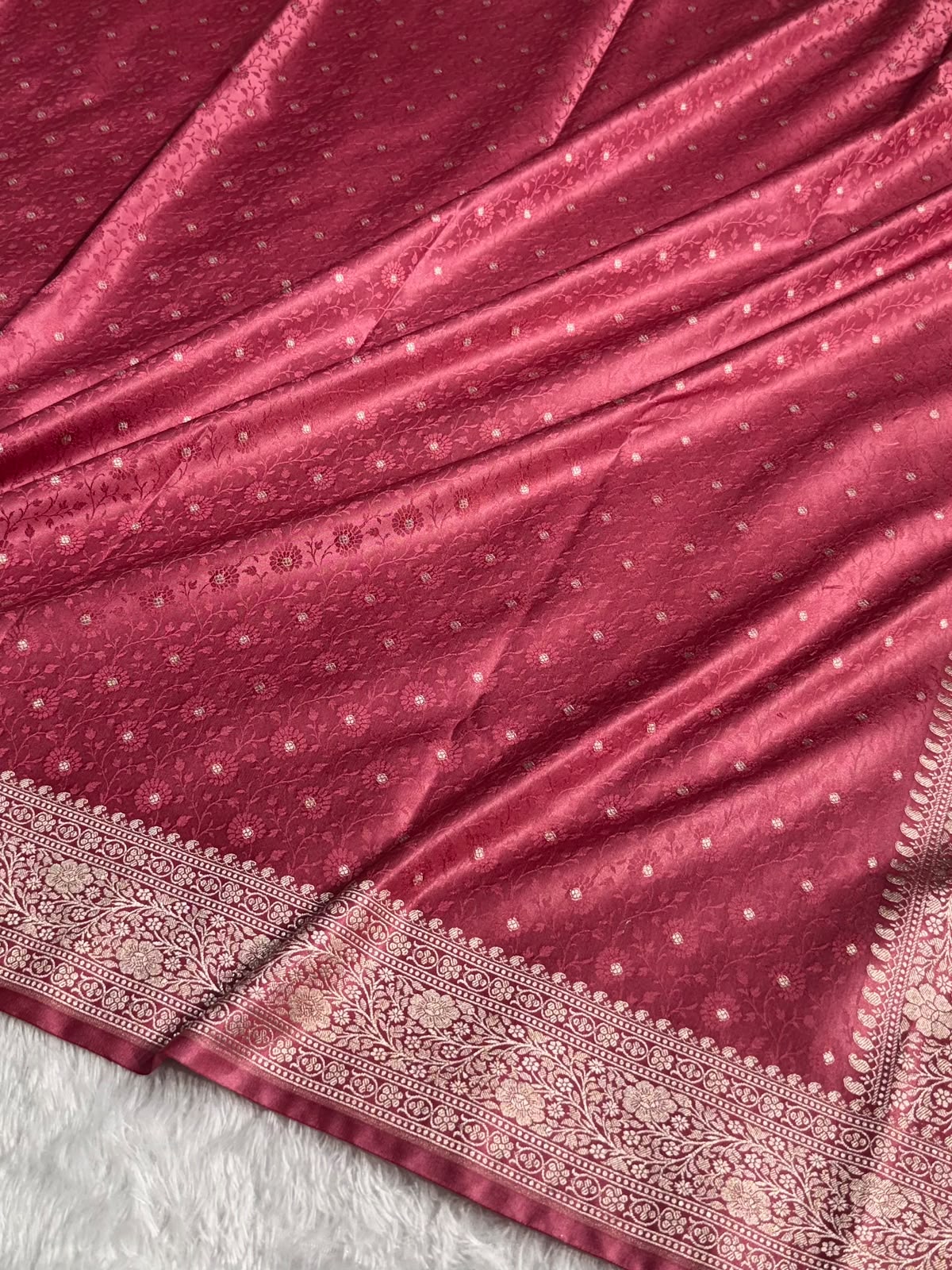 Banarasi Mashru Satin Silk Saree Tanchoi  Pattern in Strawberry Shades MSC04