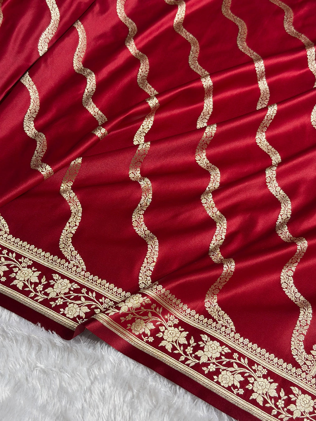 Banarasi Mashru Satin Silk Saree Cross Pattern Maroon Shades MSK12