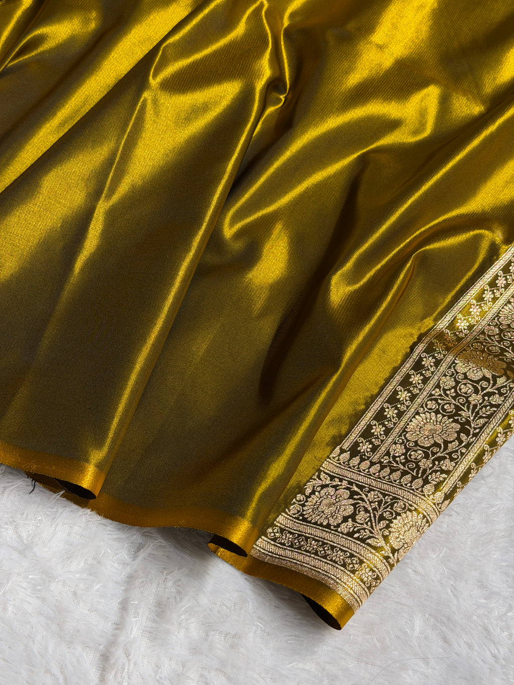 Banarasi Satin Silk Saree Cross Pattern in Mahndi Gold Shades SS02