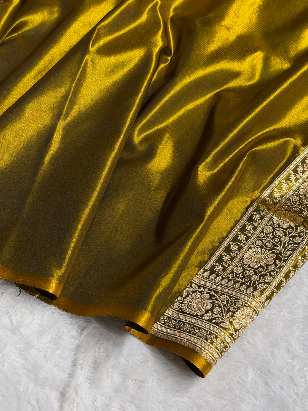 Banarasi Satin Silk Saree Cross Pattern in Mahndi Gold Shades SS02