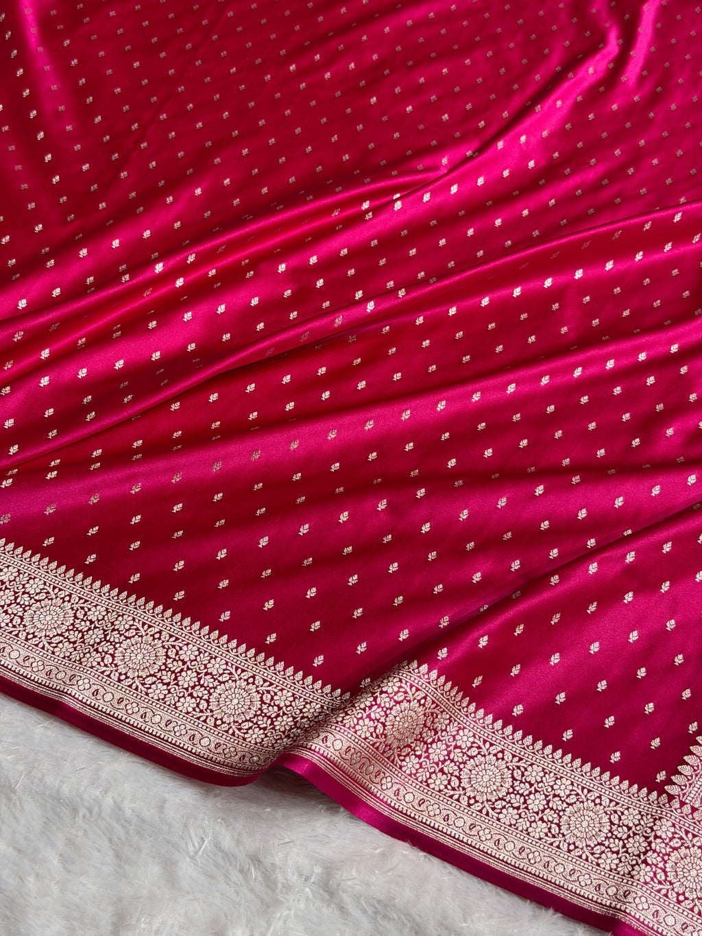 Banarasi Mashru Satin Silk Saree Booti Pattern Cross Rani Shades MSK18