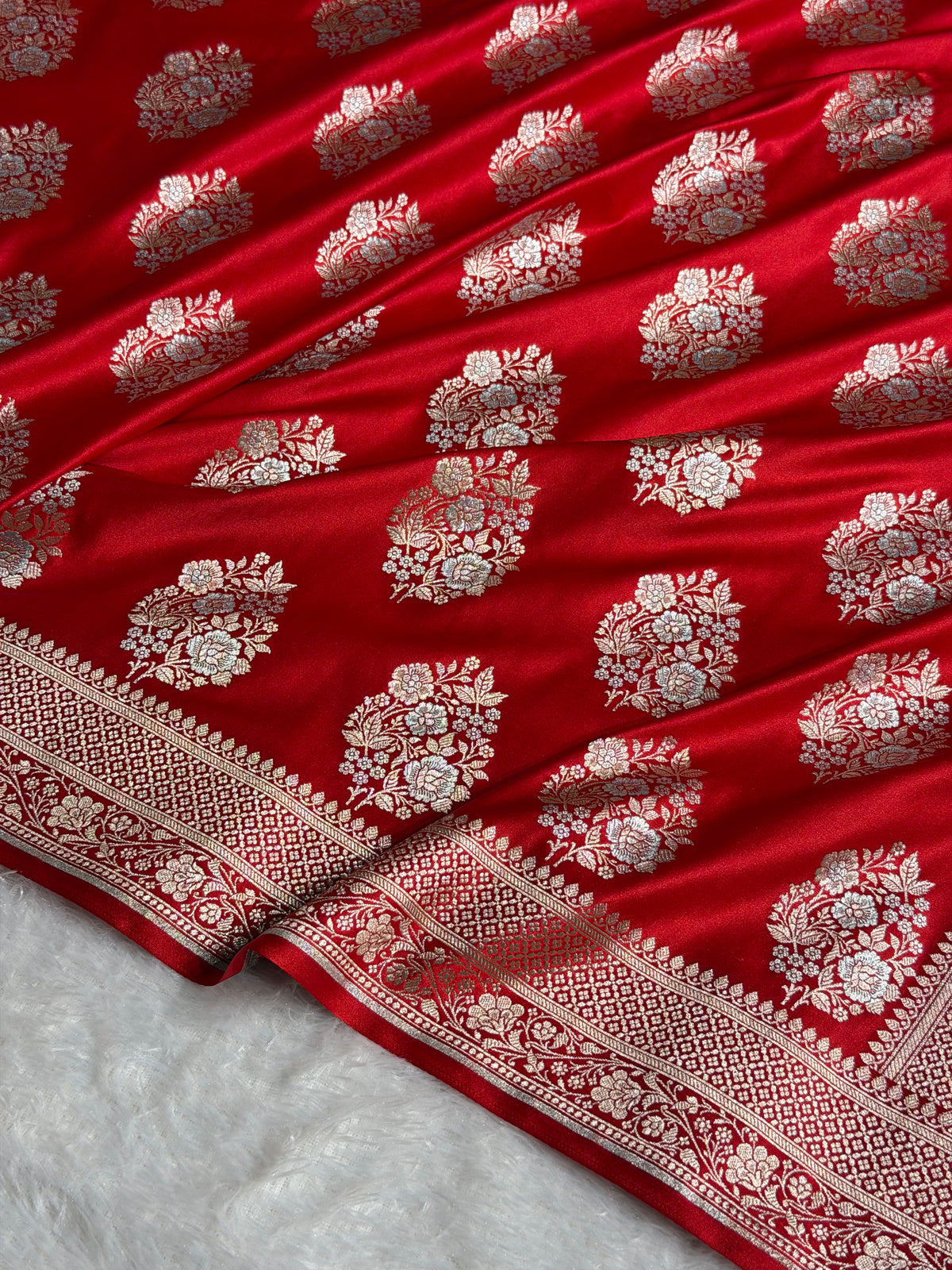 Banarasi Mashru Satin Silk Saree Minakari Boota Pattern In Red Shades MSK37