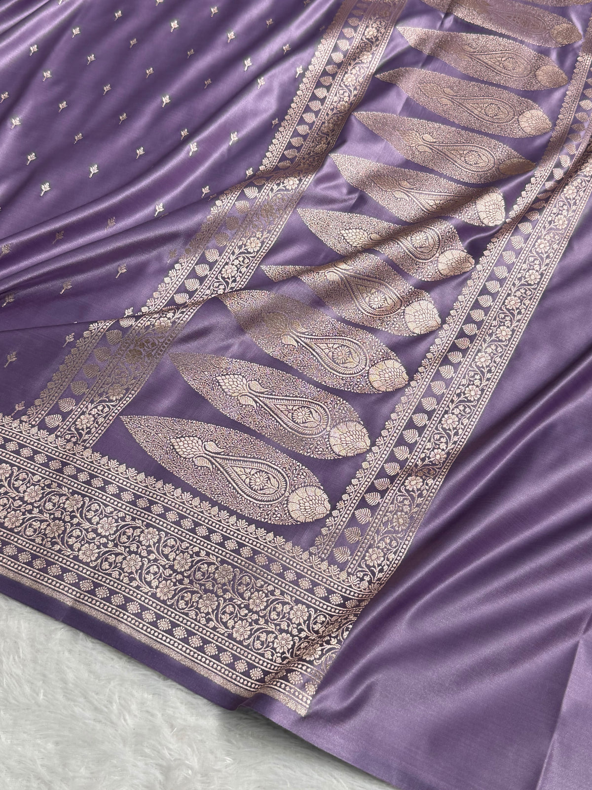 Banarasi Mashru Satin Silk Saree Booti Pattern Lavender Shades MSK27