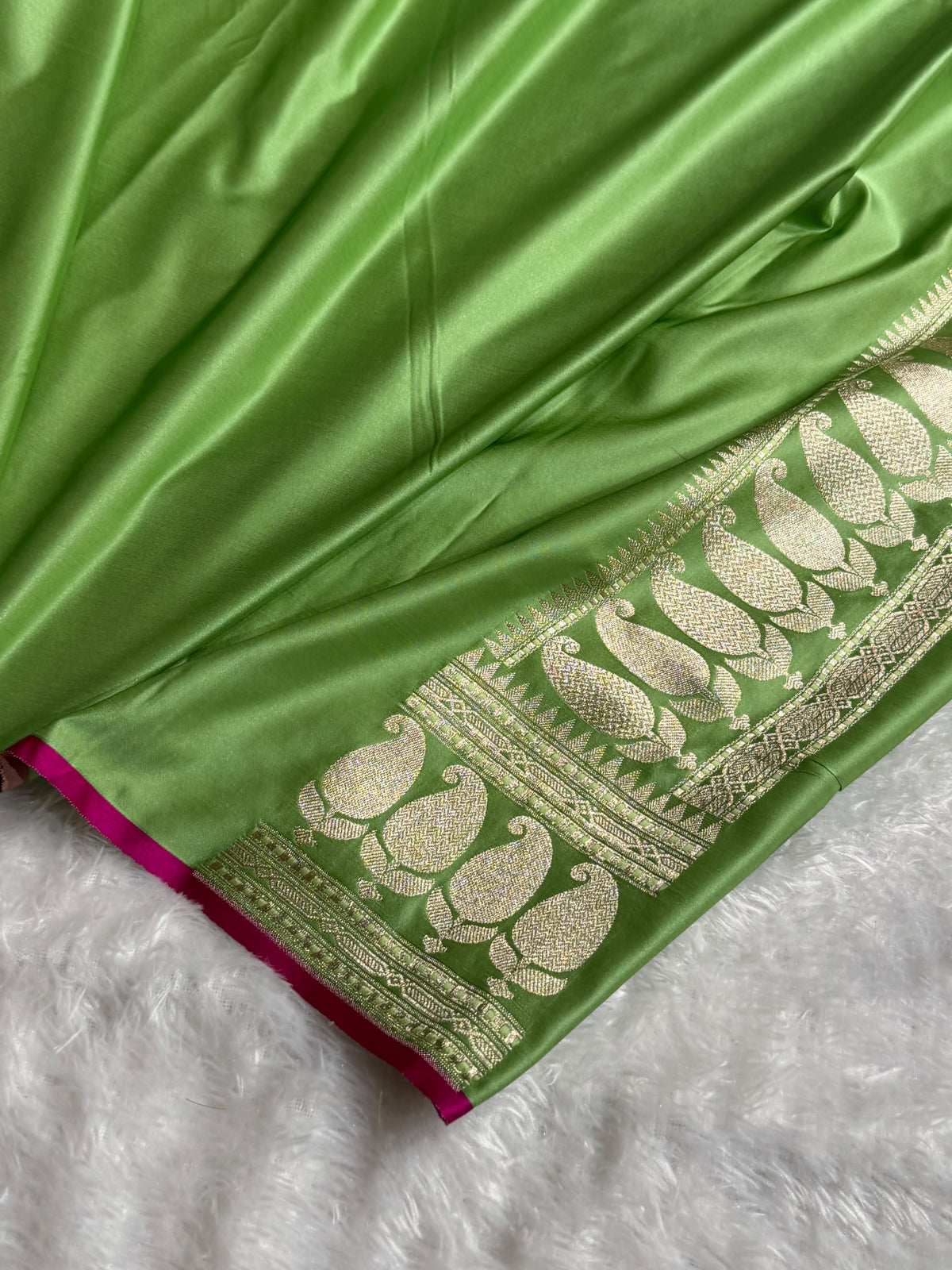 Banarasi Mashru Satin Silk Saree Minakari Booti Pattern Pista Shades MSK29