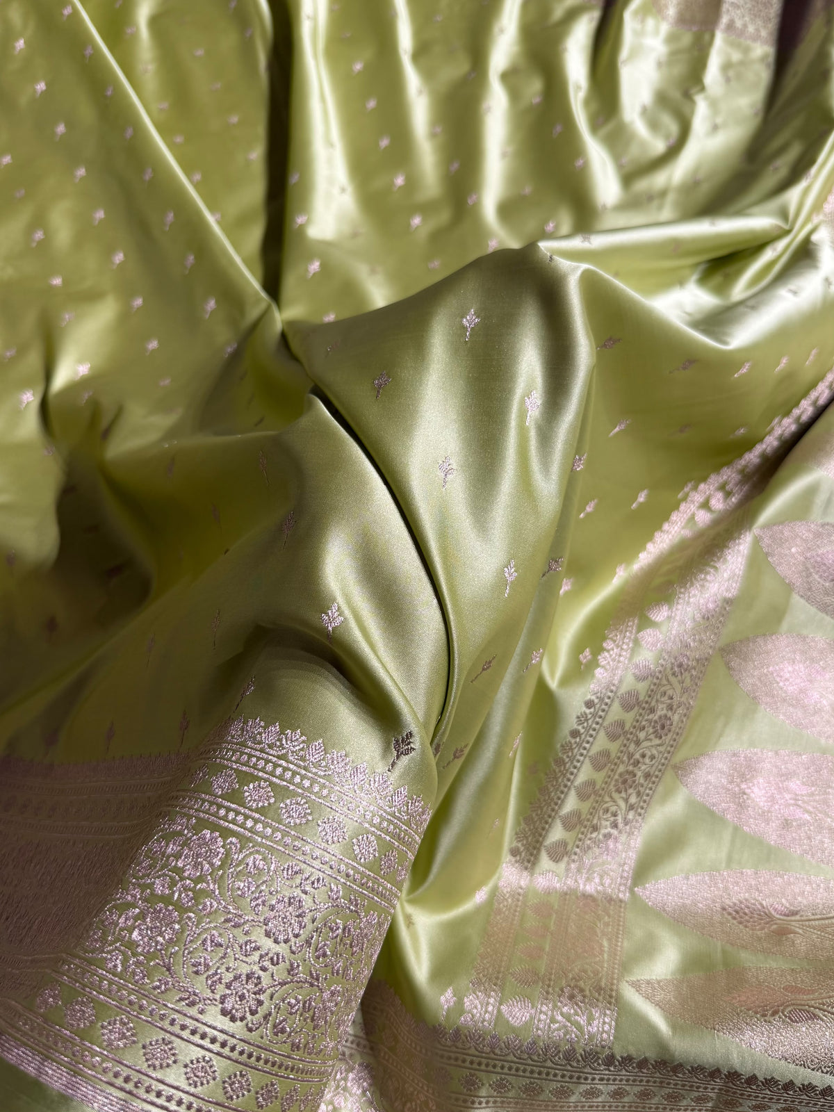 Banarasi Mashru Satin Silk Saree Booti Pattern Pista Shades MSK27