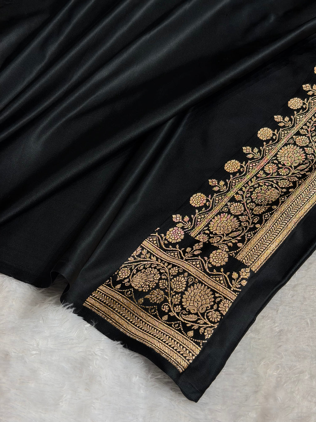 Banarasi Satin Katan Silk Saree Boota Pattern in Black Shades SK04