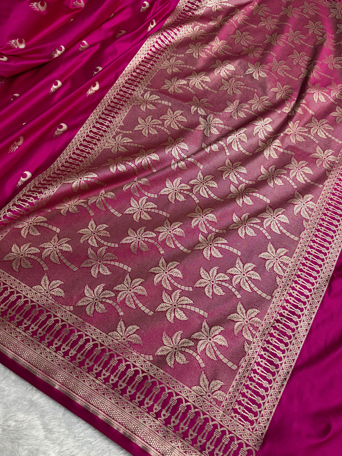 Banarasi Mashru Satin Silk Saree Varanasi Ghats and Pattern Pink Shades MSK21