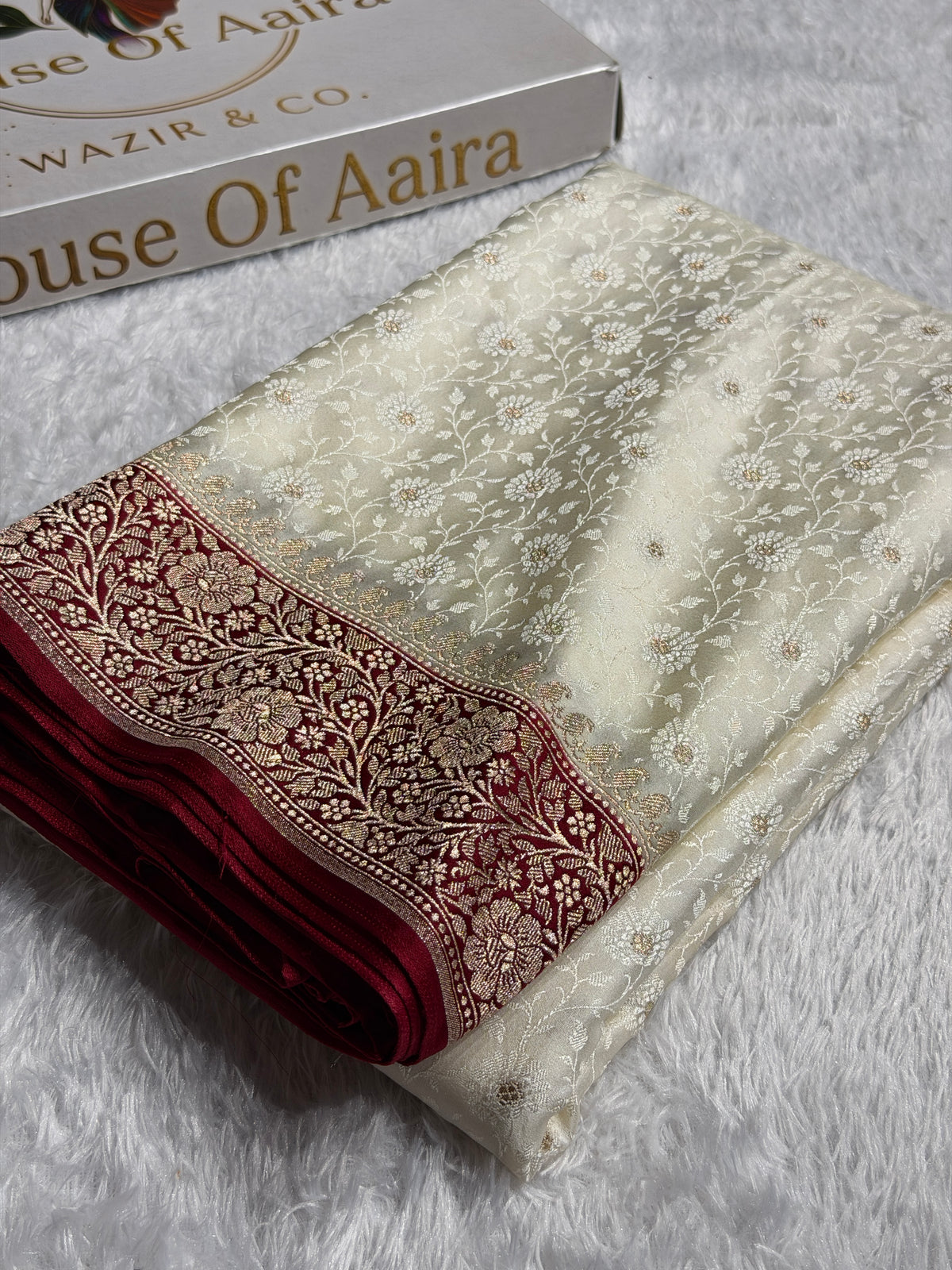 Banarasi Mashru Satin Silk Saree Tanchoi  Pattern Contrast Ivory & Maroon Shades MSC04