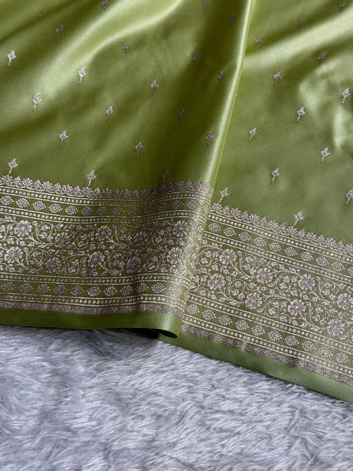 Banarasi Mashru Satin Silk Saree Booti Pattern Pista Shades MSK27
