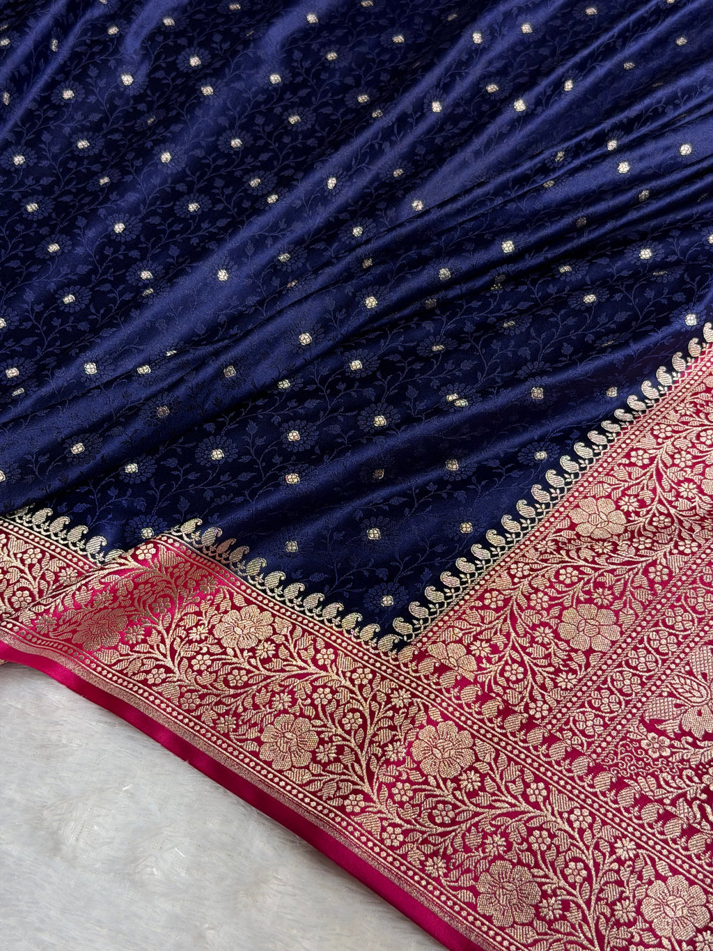 Banarasi Mashru Satin Silk Saree Tanchoi  Pattern Contrast Navy Blue & Rani Shades MSC04