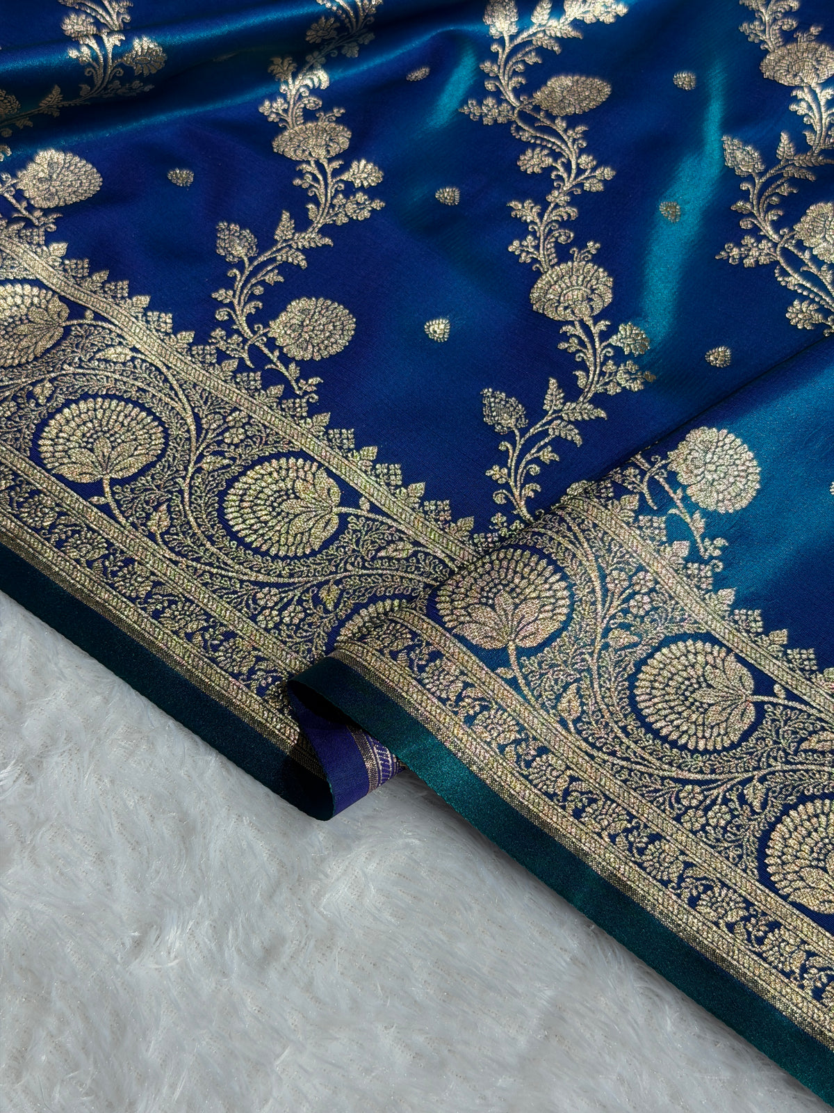 Banarasi Satin Silk Saree Cross Pattern in Peacock Shades SS01