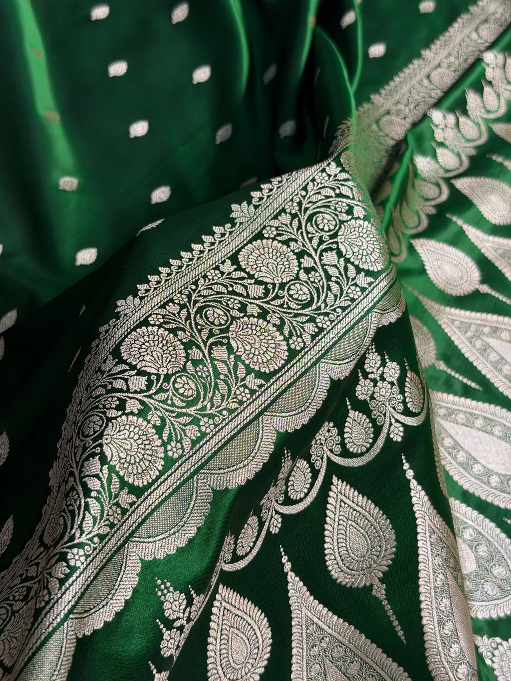 Banarasi Satin Katan Silk Saree Booti Pattern in Bottle Green Shades SK03