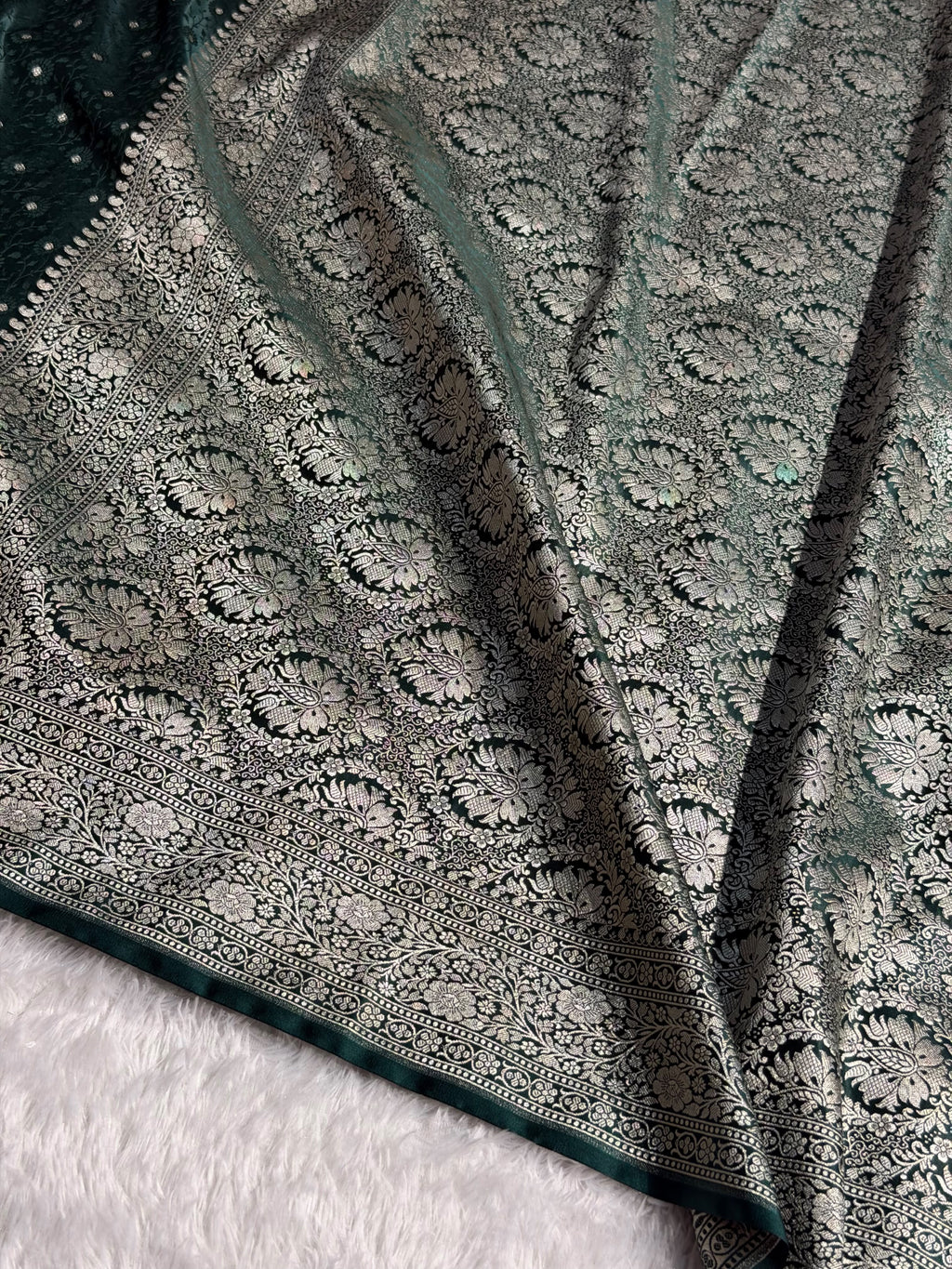 Banarasi Mashru Satin Silk Saree Tanchoi  Pattern in Bottle Green Shades MSC04