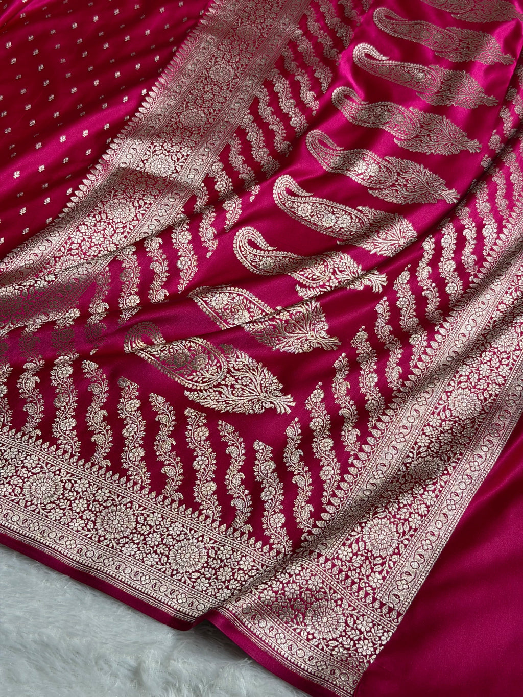Banarasi Mashru Satin Silk Saree Booti Pattern Cross Rani Shades MSK18