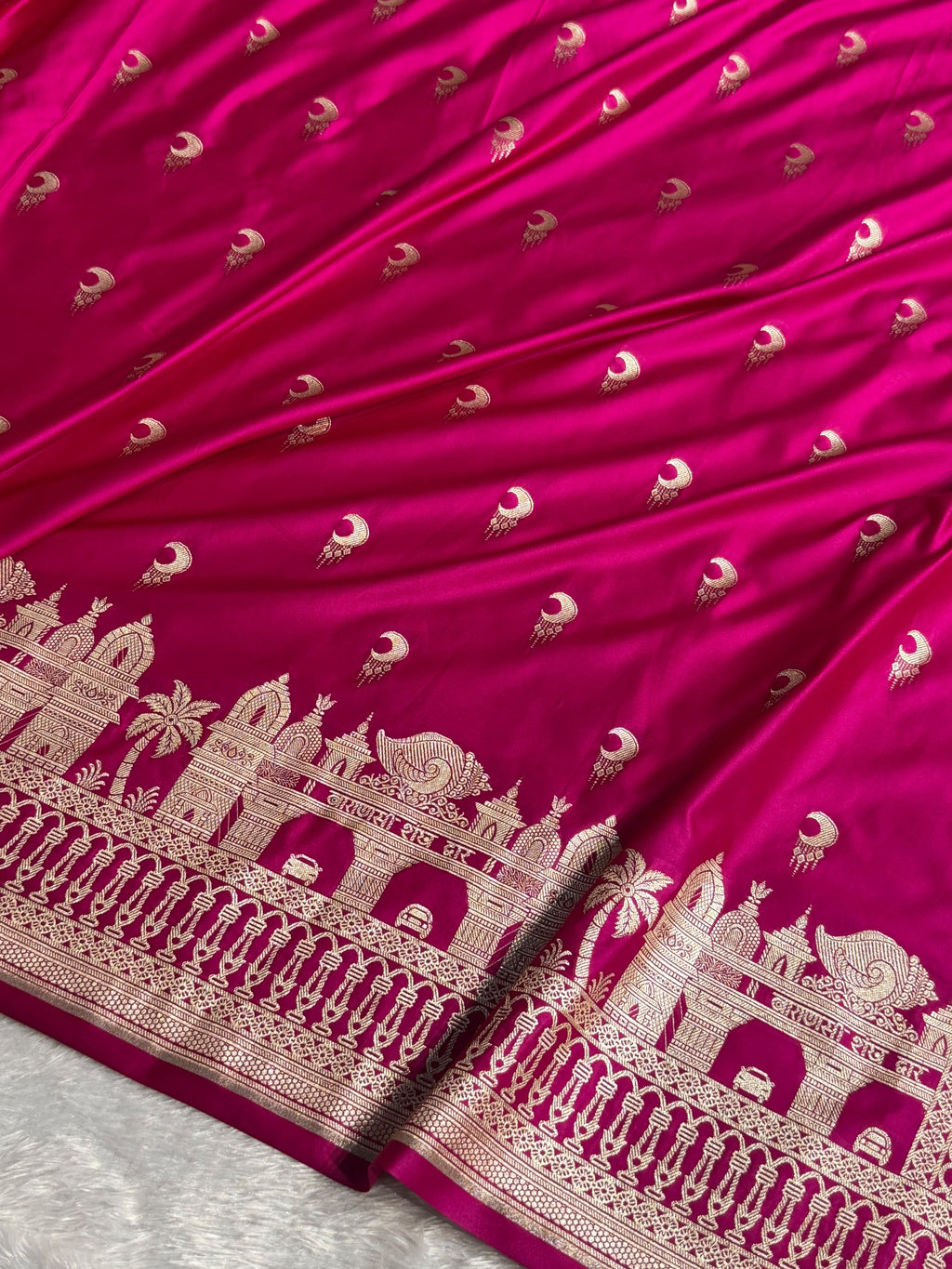 Banarasi Mashru Satin Silk Saree Varanasi Ghats and Pattern Pink Shades MSK21
