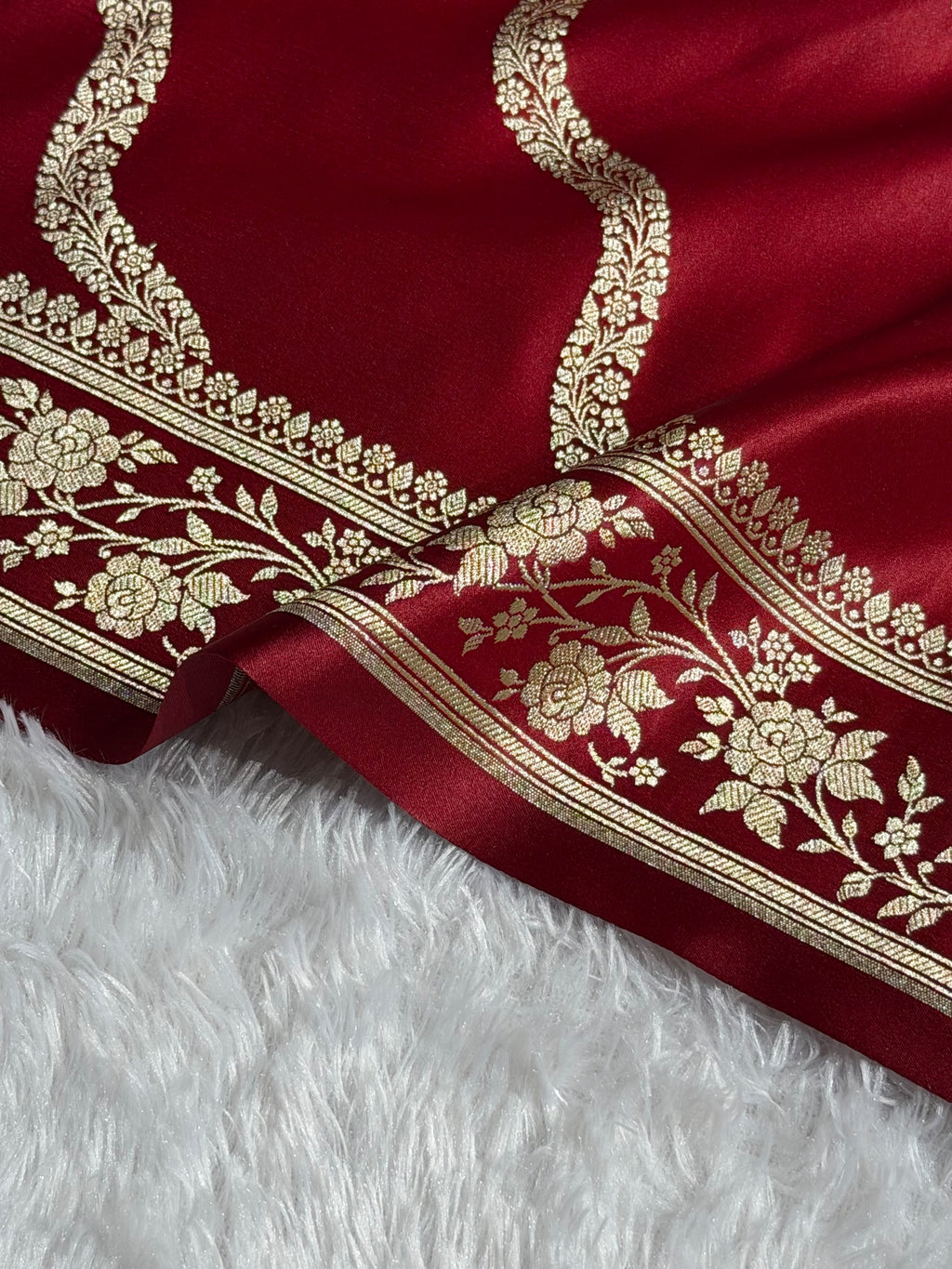 Banarasi Mashru Satin Silk Saree Cross Pattern Maroon Shades MSK12