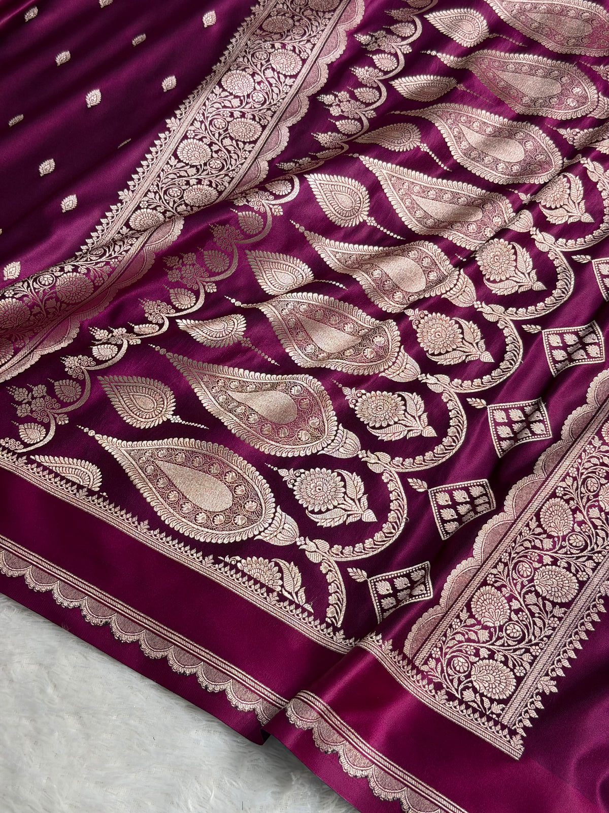 Banarasi Satin Katan Silk Saree Booti Pattern in Wine Shades SK03