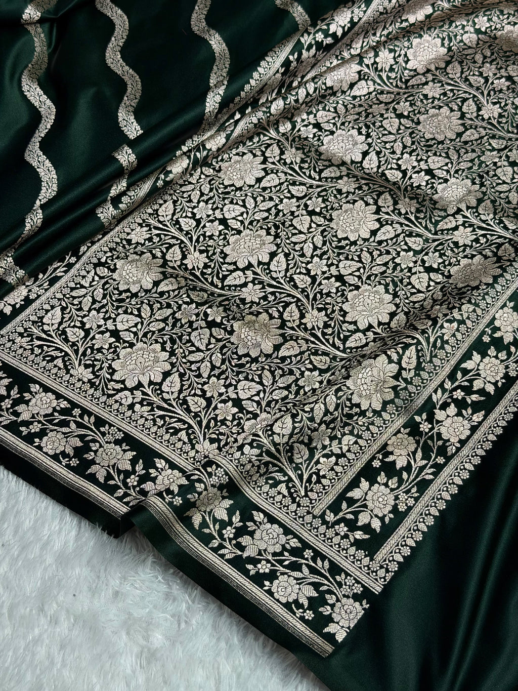 Banarasi Mashru Satin Silk Saree Cross Pattern Bottle Green Shades MSK12