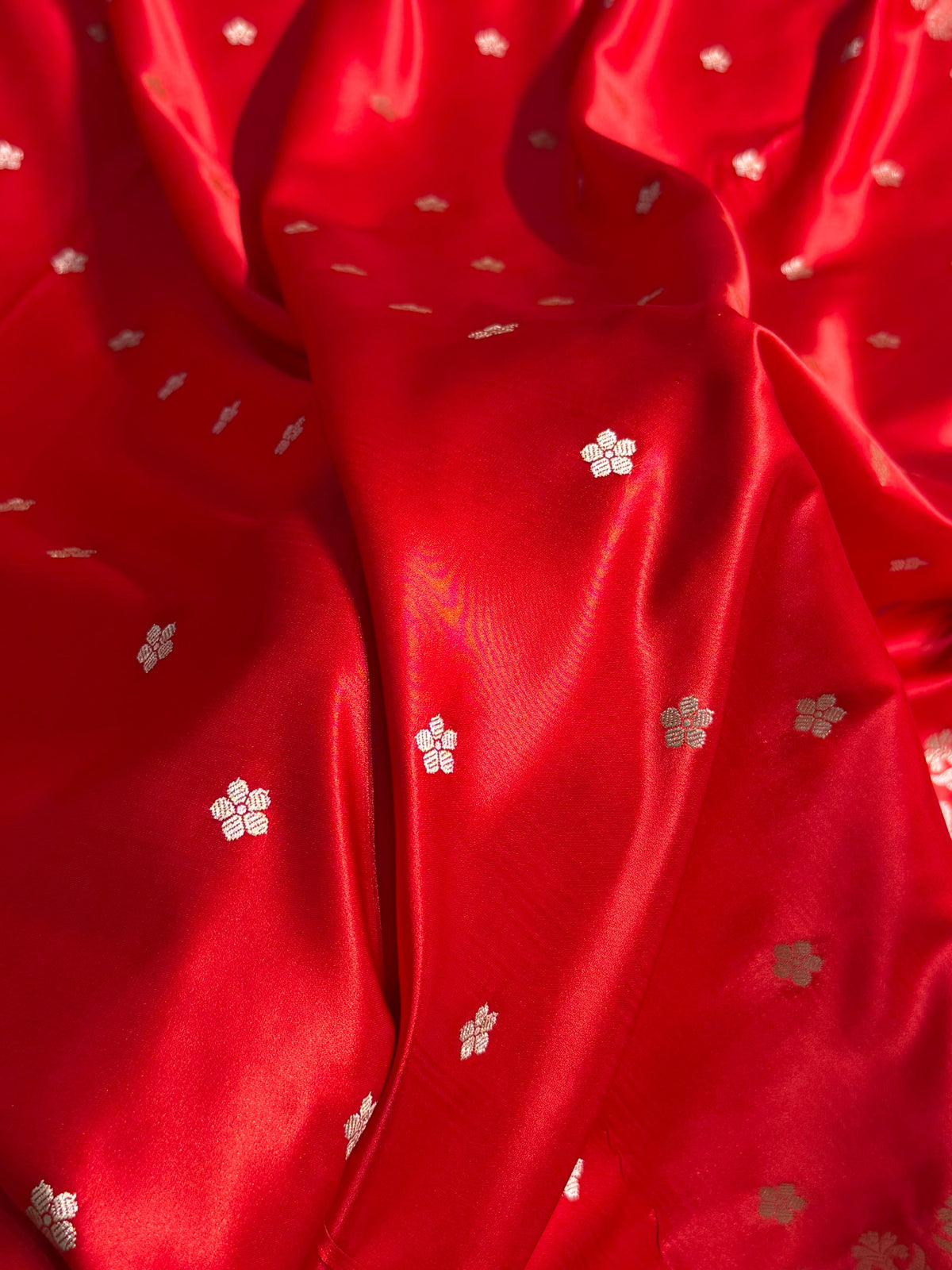 Banarasi Mashru Satin Silk Saree Booti Pattern Red Shades MSK14