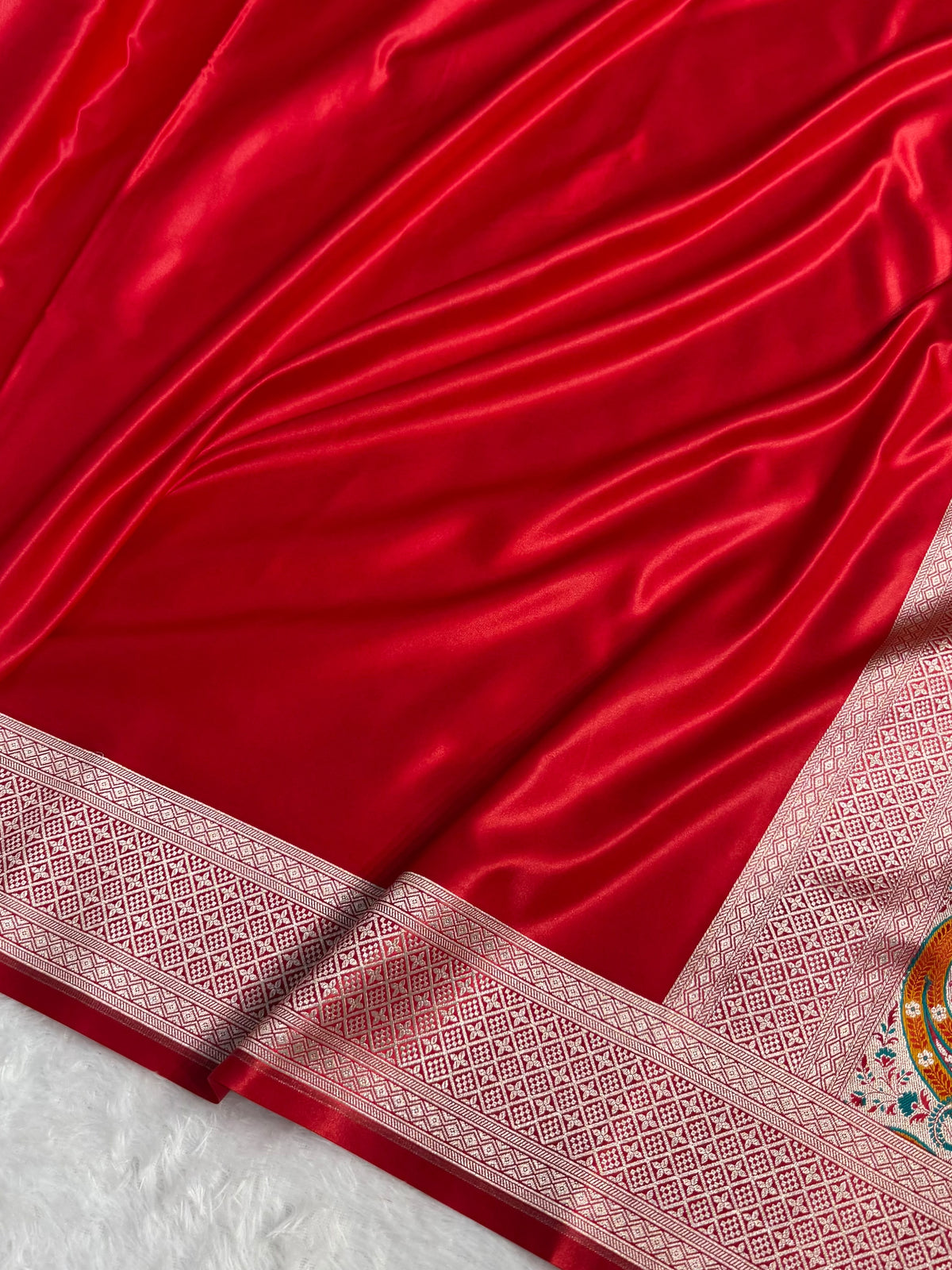 Banarasi Satin Katan Silk Saree Plain body with Minakari Pallu Pattern in Red Shades SK17