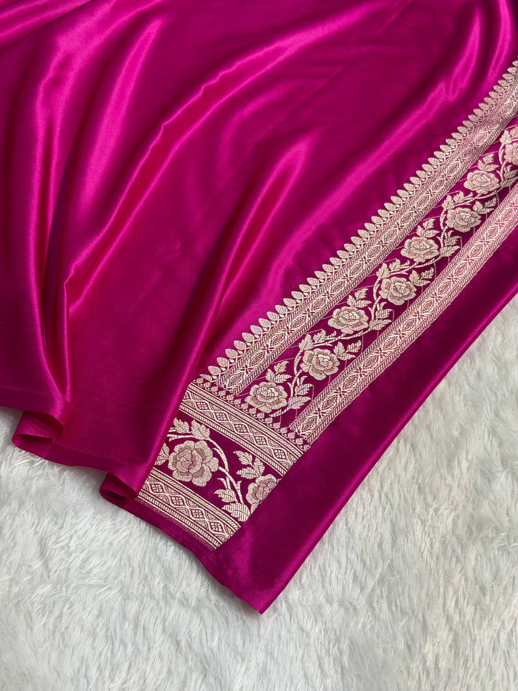 Banarasi Contrast Mashru Satin Silk Saree Floral Cross Pattern In Mustard & Rani Shades MSC16