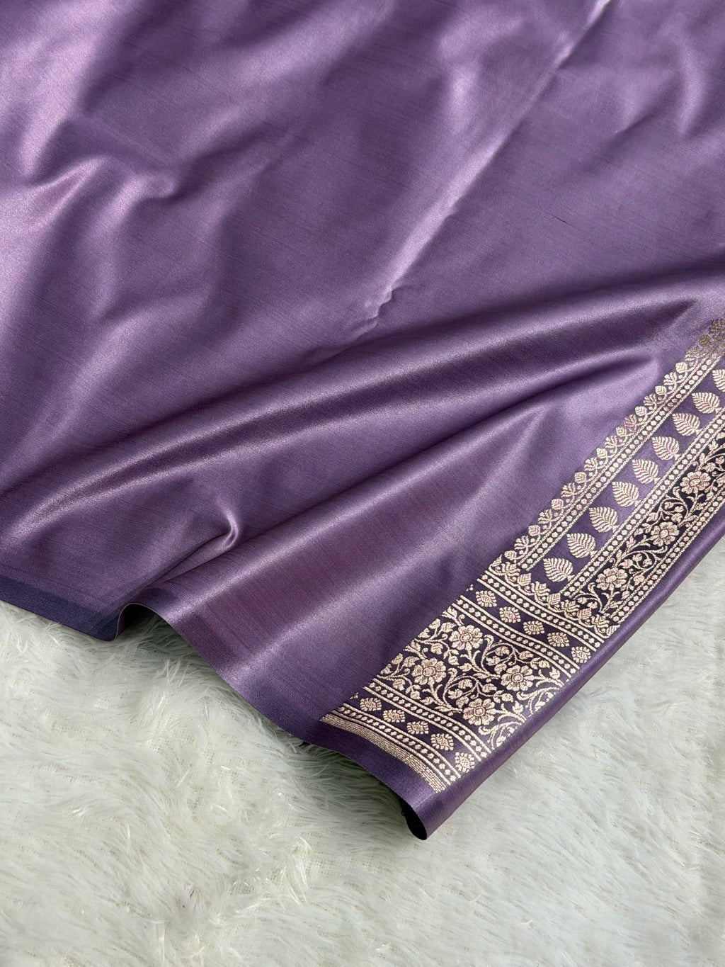 Banarasi Mashru Satin Silk Saree Booti Pattern Lavender Shades MSK27