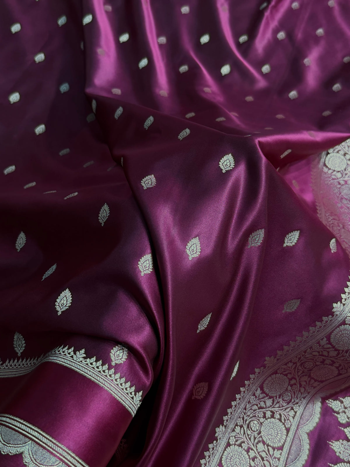 Banarasi Satin Katan Silk Saree Booti Pattern in Wine Shades SK03