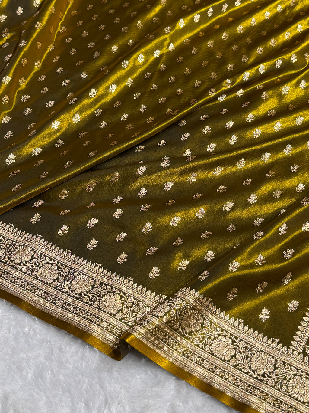 Banarasi Satin Silk Saree Cross Pattern in Mahndi Gold Shades SS02