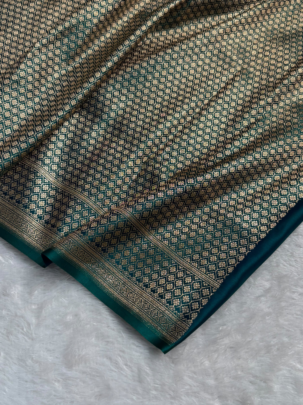 Banarasi Satin Katan Silk Saree Striped Pattern in Peacock Shades SK06