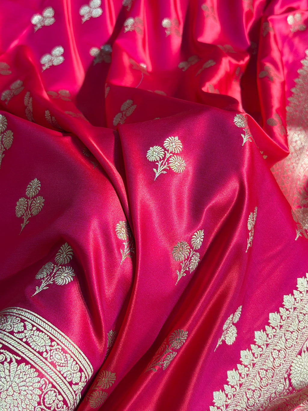 Banarasi Satin Katan Silk Saree Boota Pattern in Pinkish Red Shades SK02