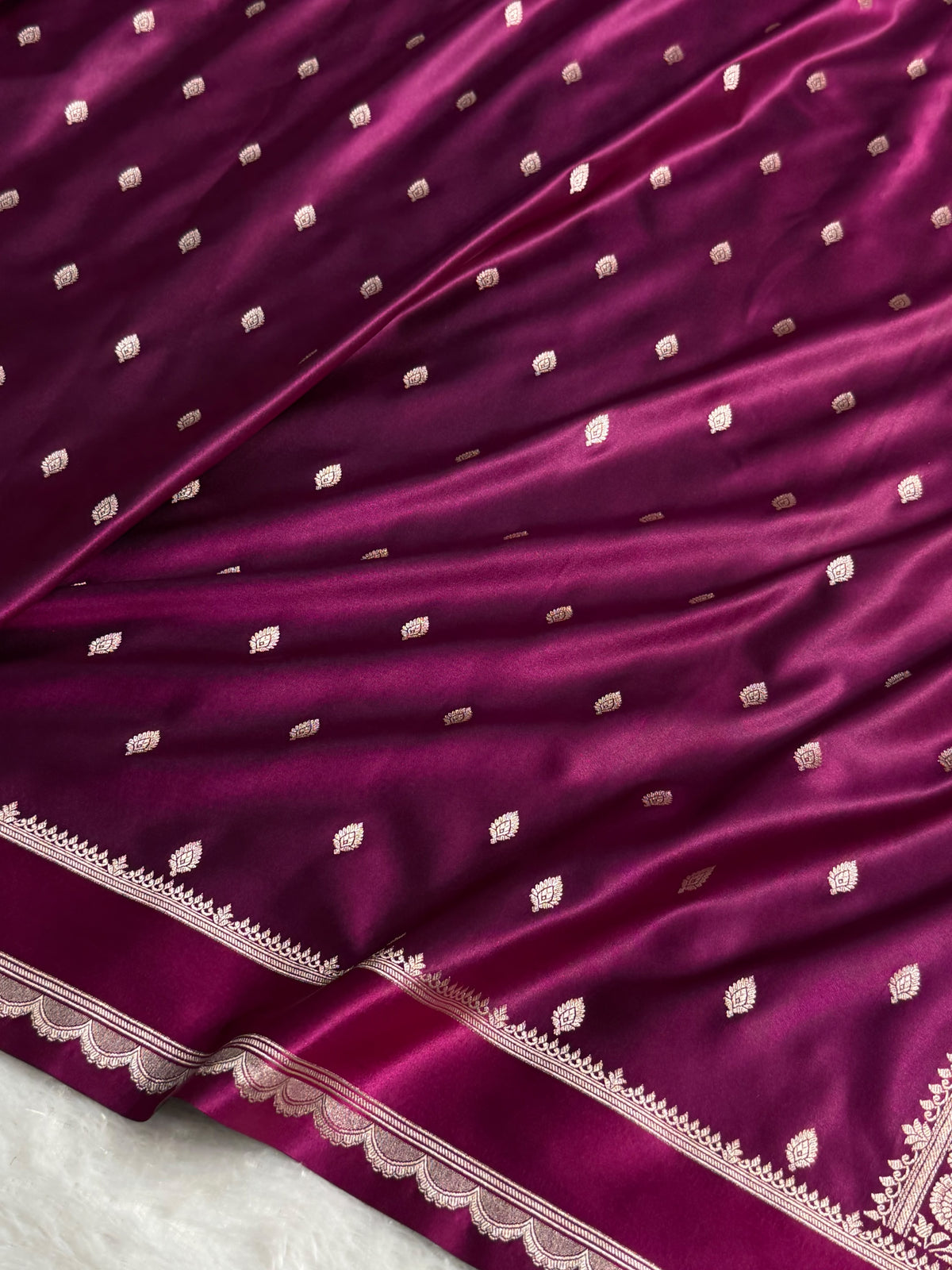 Banarasi Satin Katan Silk Saree Booti Pattern in Wine Shades SK03