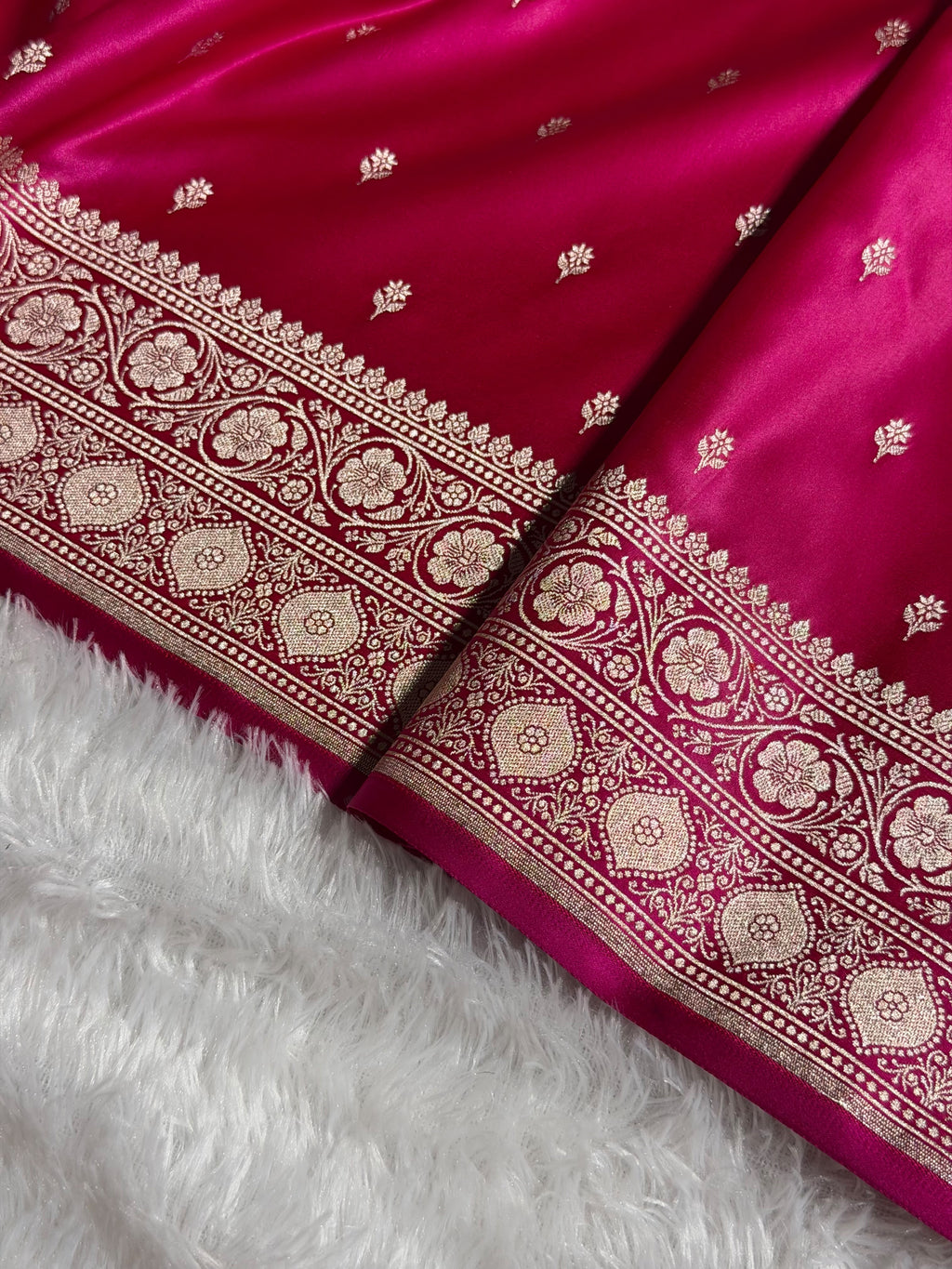 Banarasi Mashru Satin Silk Saree Booti Pattern Pink Shades MSK19