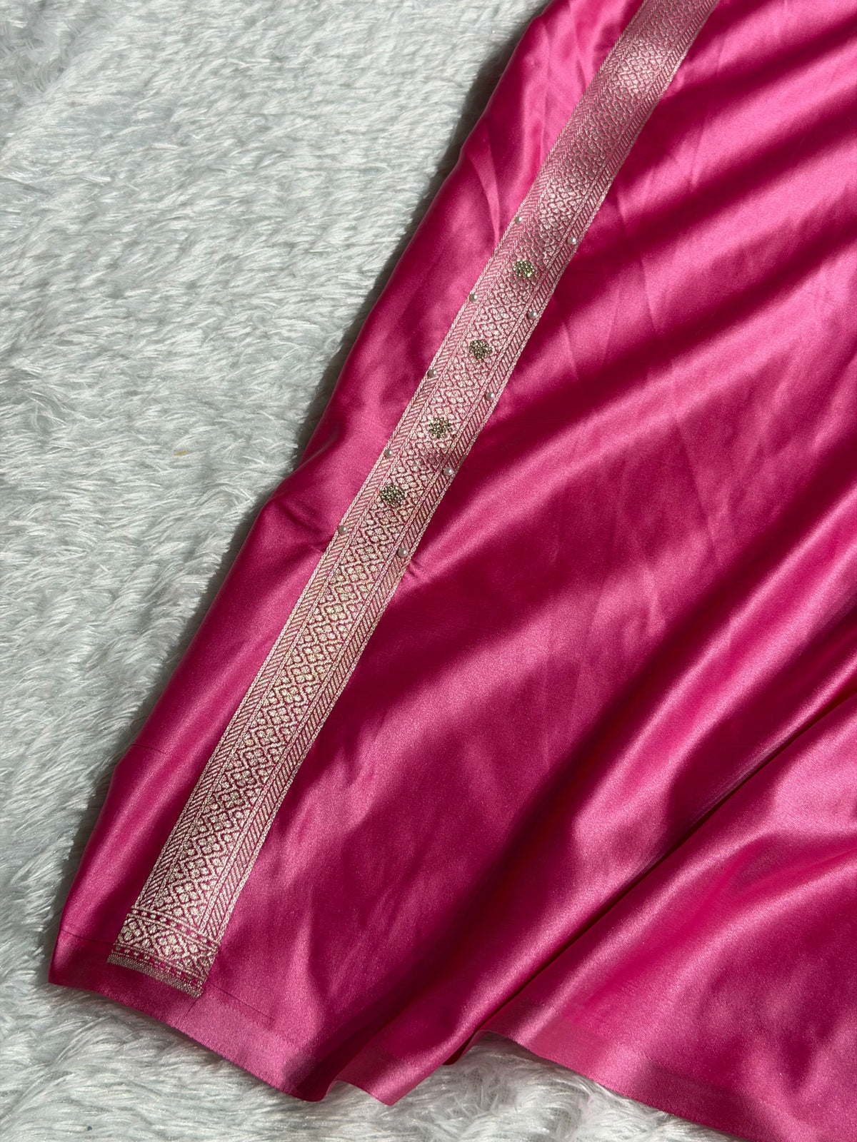 Banarasi Mashru Satin Silk Saree With Pearls & Swarovski Stone work Tanchoi Pattern Baby Pink Shades BMSK20