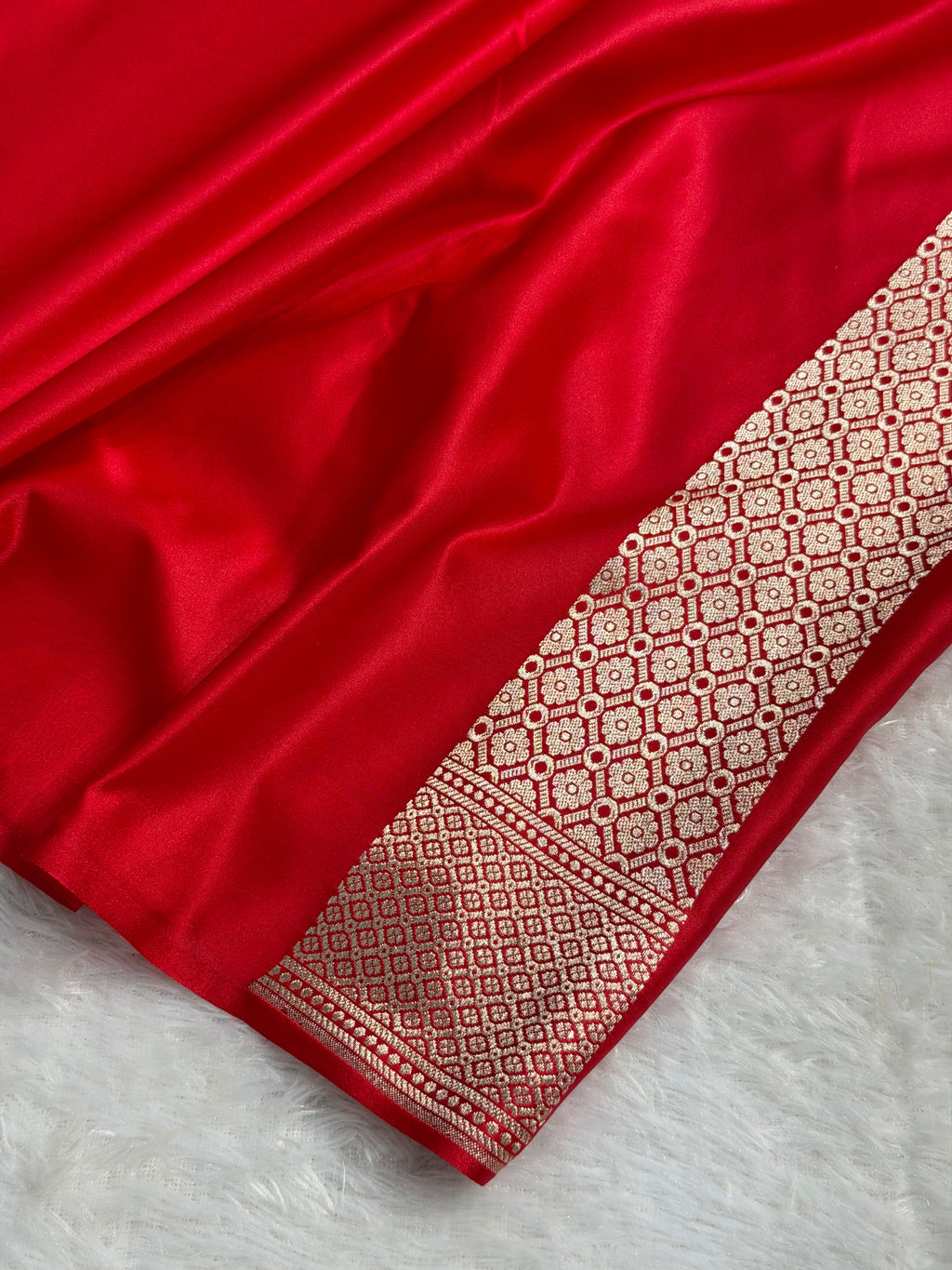 Banarasi Mashru Satin Silk Saree Ghat Pattern Red Shades MSK23
