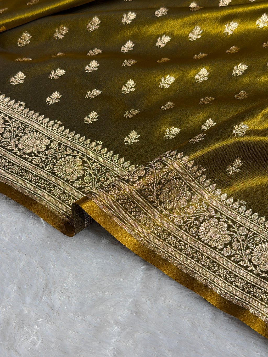 Banarasi Satin Silk Saree Cross Pattern in Mahndi Gold Shades SS02