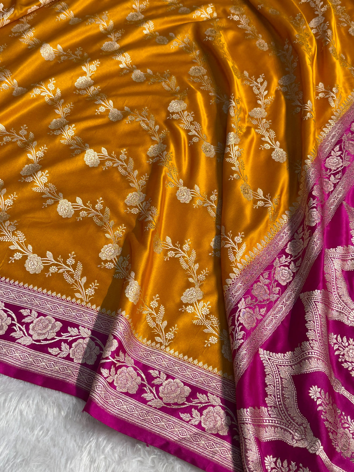 Banarasi Contrast Mashru Satin Silk Saree Floral Cross Pattern In Mustard & Rani Shades MSC16