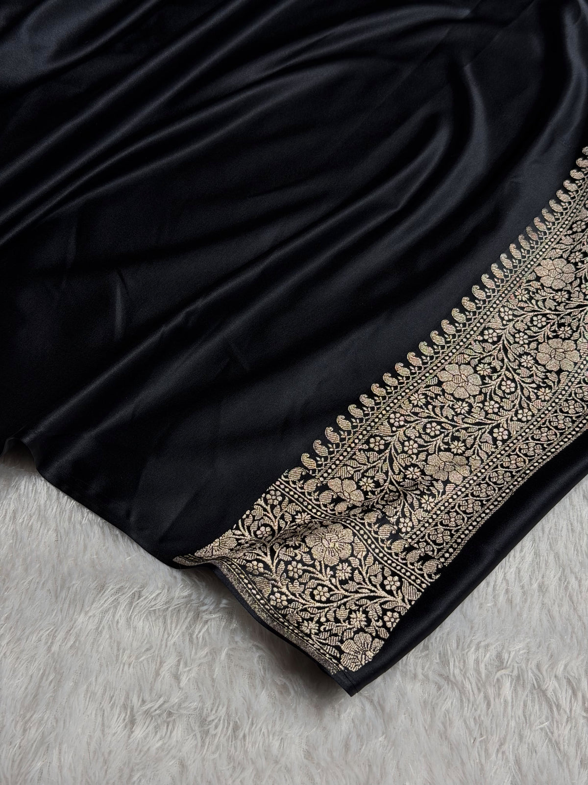 Banarasi Mashru Satin Silk Saree Tanchoi  Pattern in Black Shades MSC04