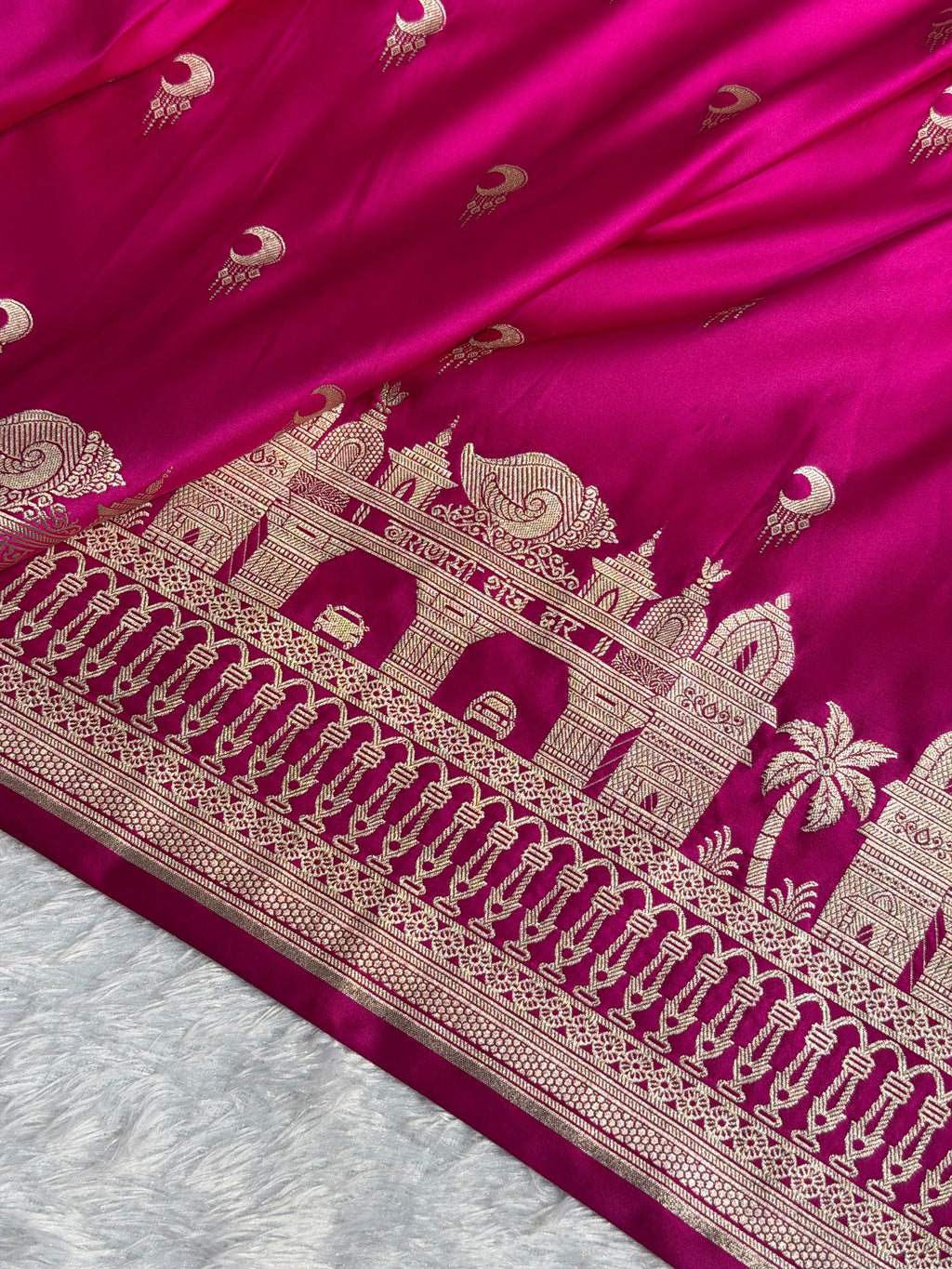 Banarasi Mashru Satin Silk Saree Varanasi Ghats and Pattern Pink Shades MSK21