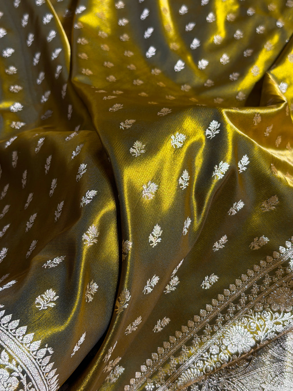 Banarasi Satin Silk Saree Cross Pattern in Mahndi Gold Shades SS02