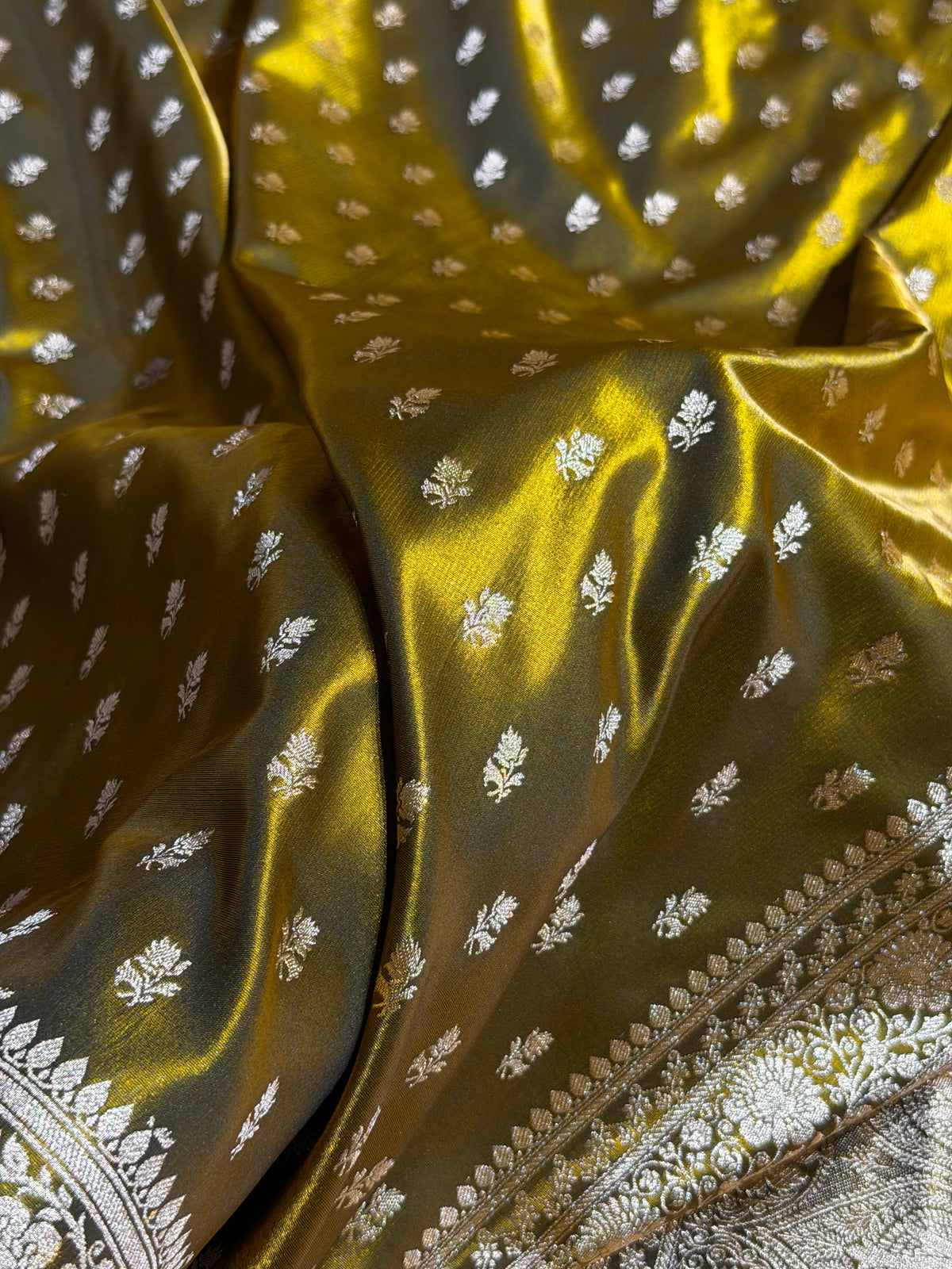 Banarasi Satin Silk Saree Cross Pattern in Mahndi Gold Shades SS02