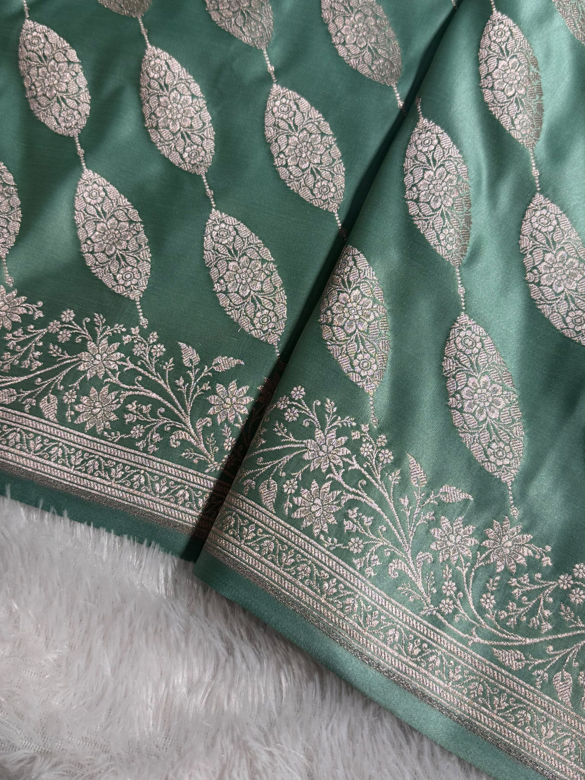 Banarasi Mashru Satin Silk Saree Cross Pattern Sea Green Shades MSK22