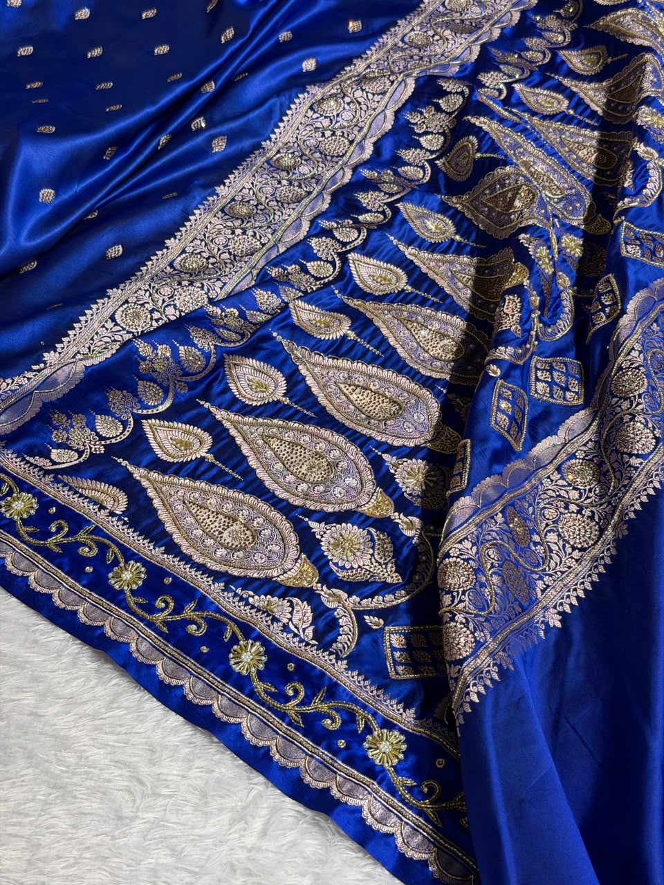 Bridal Royal Blue Banarasi Katan satin silk saree Booti Pattern with Zardozi & Pearl Work BSK03