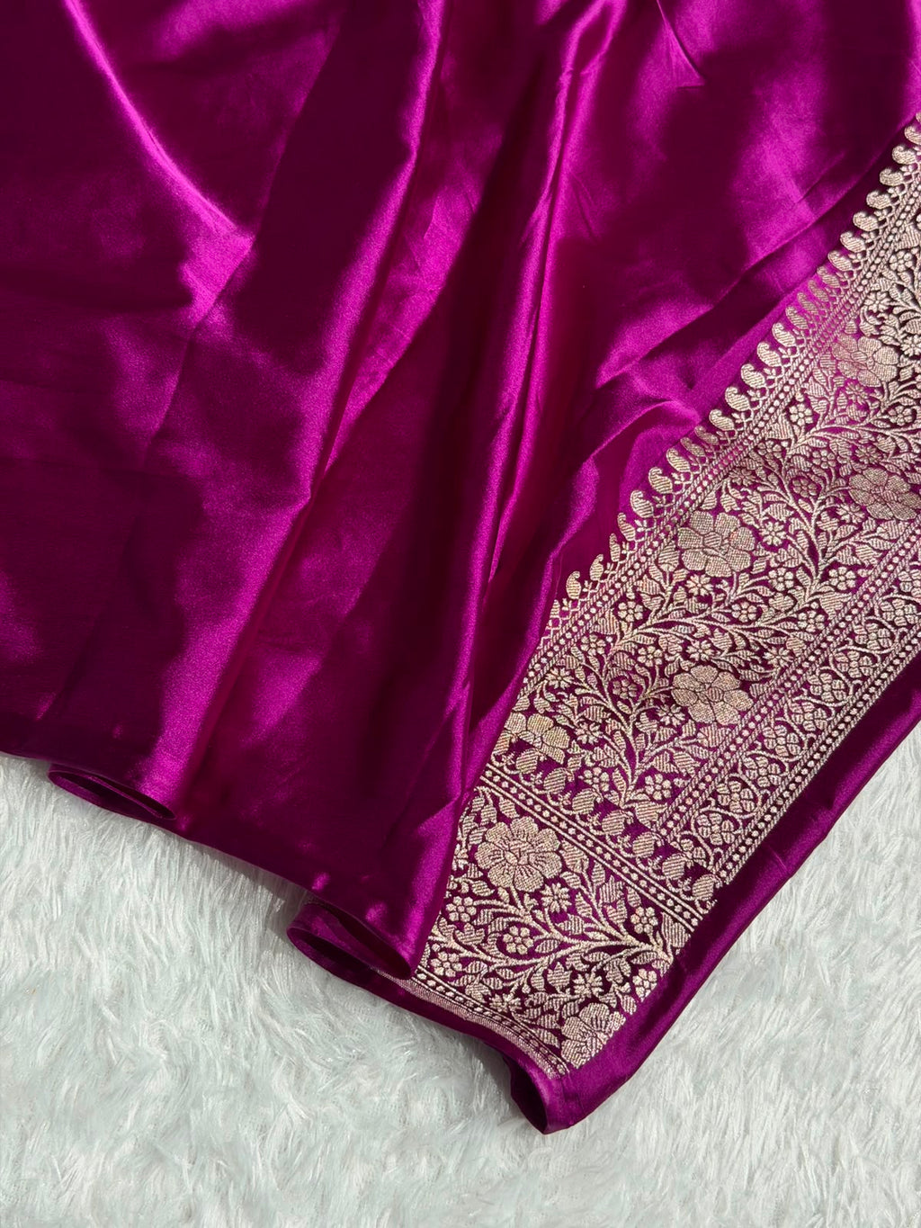 Banarasi Mashru Satin Silk Saree Tanchoi  Pattern Contrast Baby Pink & Wine Shades MSC04