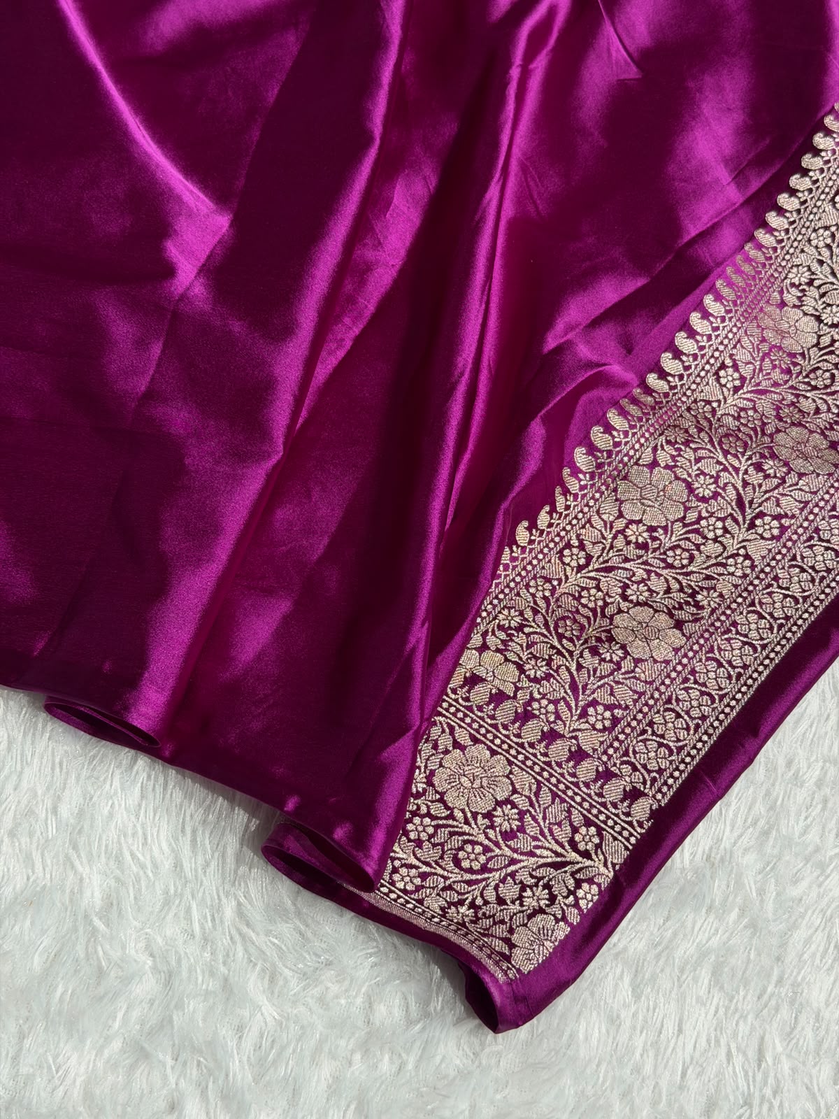 Banarasi Mashru Satin Silk Saree Tanchoi  Pattern Contrast Baby Pink & Wine Shades MSC04