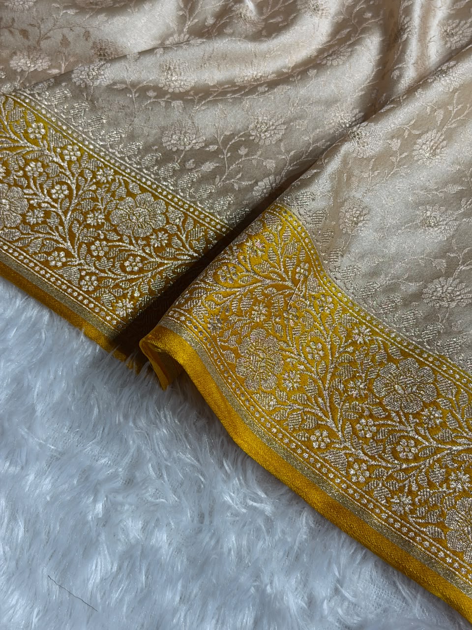 Banarasi Mashru Satin Silk Saree Tanchoi  Pattern Contrast Gold & Tusser Colour MSC04