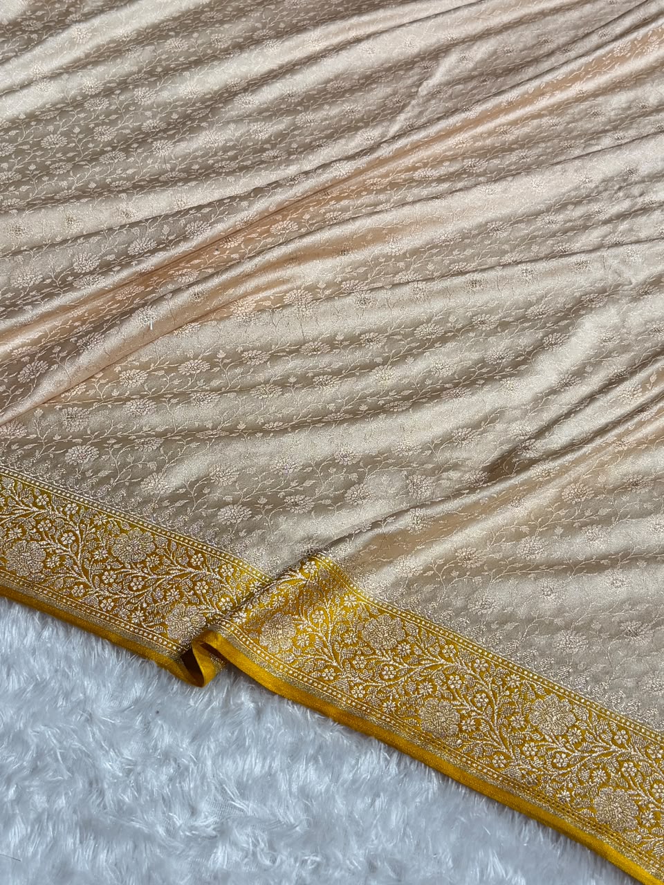Banarasi Mashru Satin Silk Saree Tanchoi  Pattern Contrast Gold & Tusser Colour MSC04