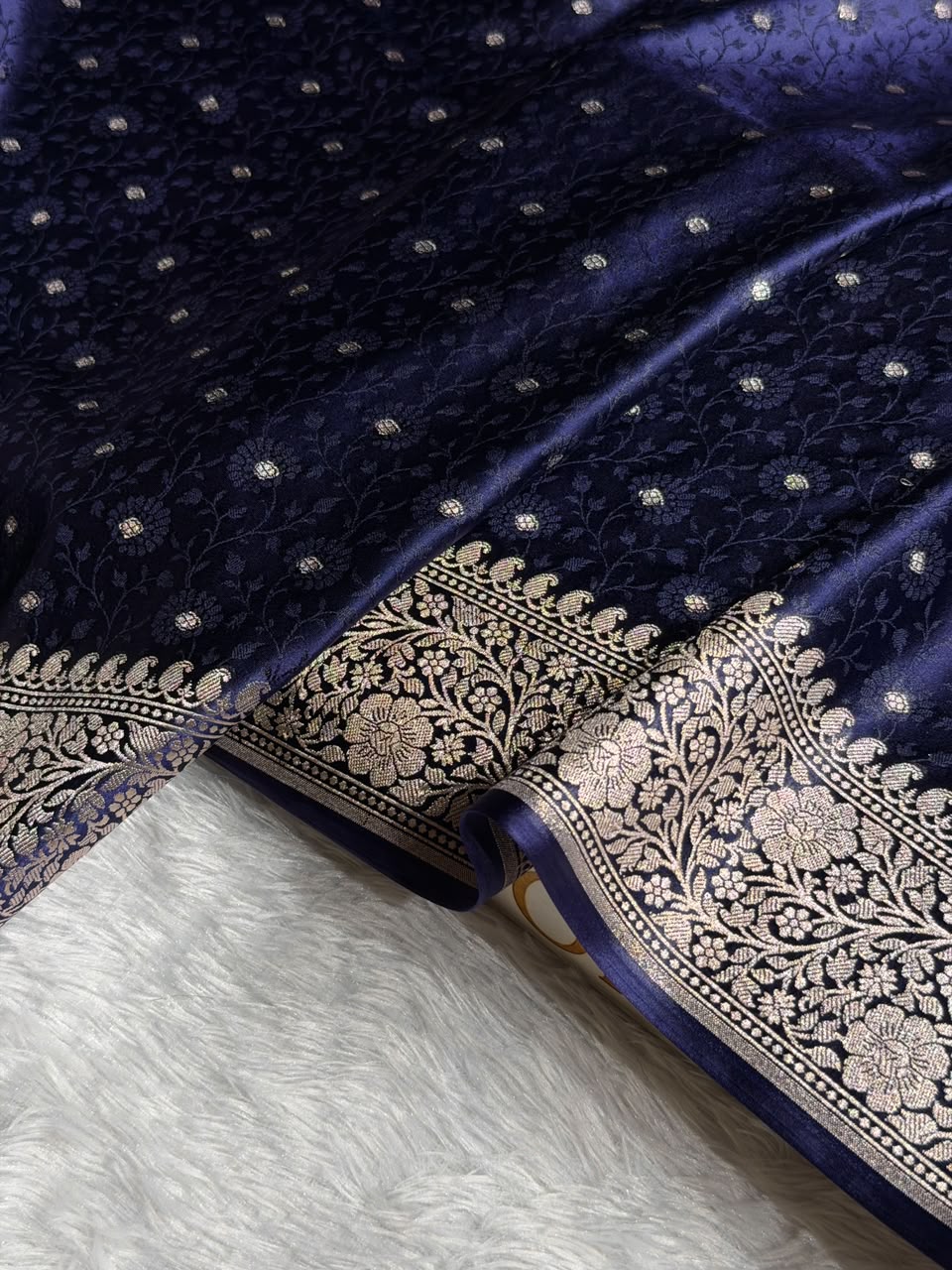 Banarasi Mashru Satin Silk Saree Tanchoi  Pattern in Navy Blue Shades MSC04