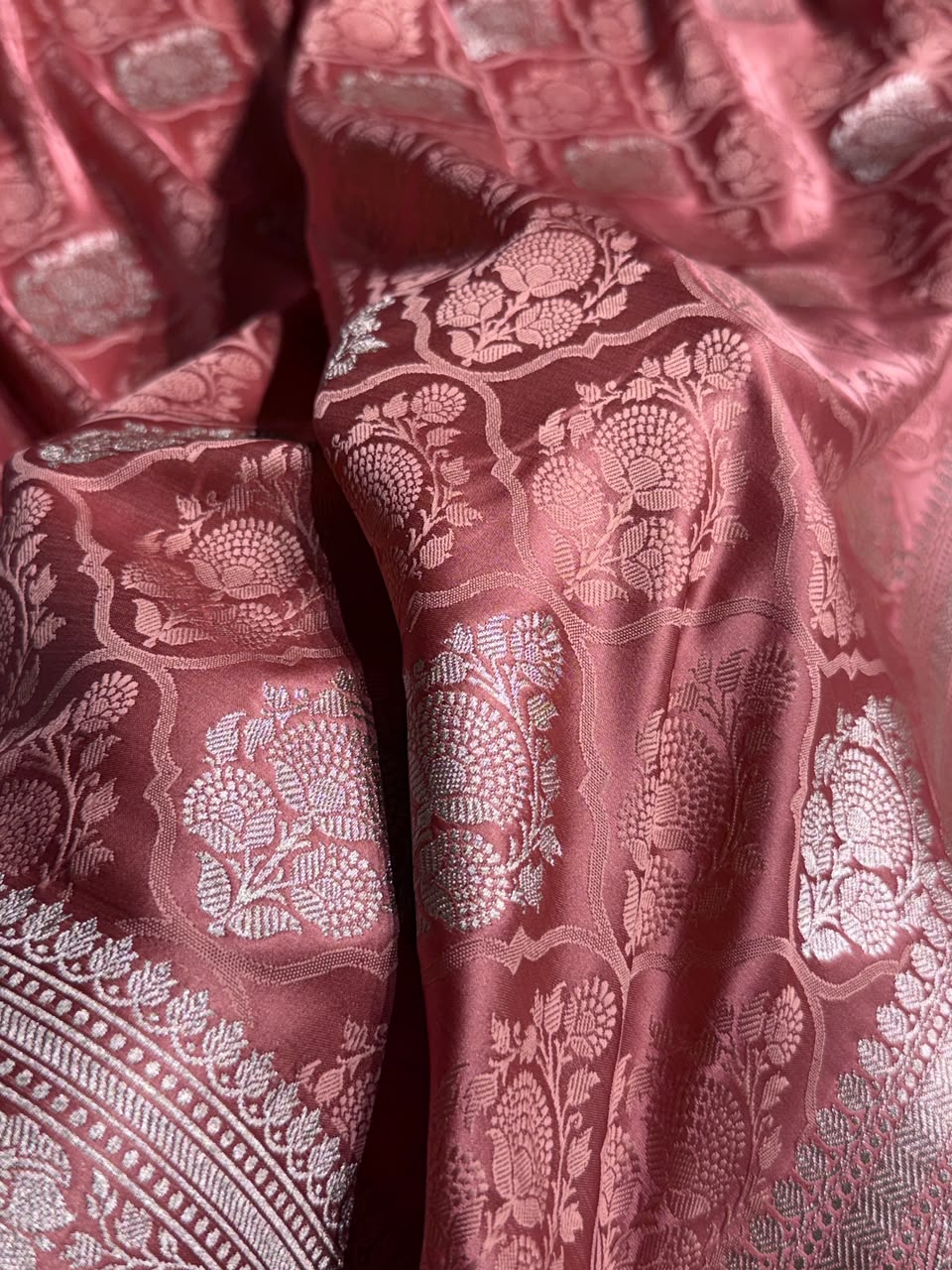 Banarasi Mashru Satin Silk Saree Buti Tanchoi Pattern in Peach shades MSK05