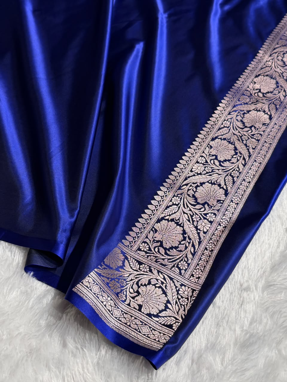 Banarasi Mashru Satin Silk Saree Booti Pattern in Royal Blue Shades MSK06