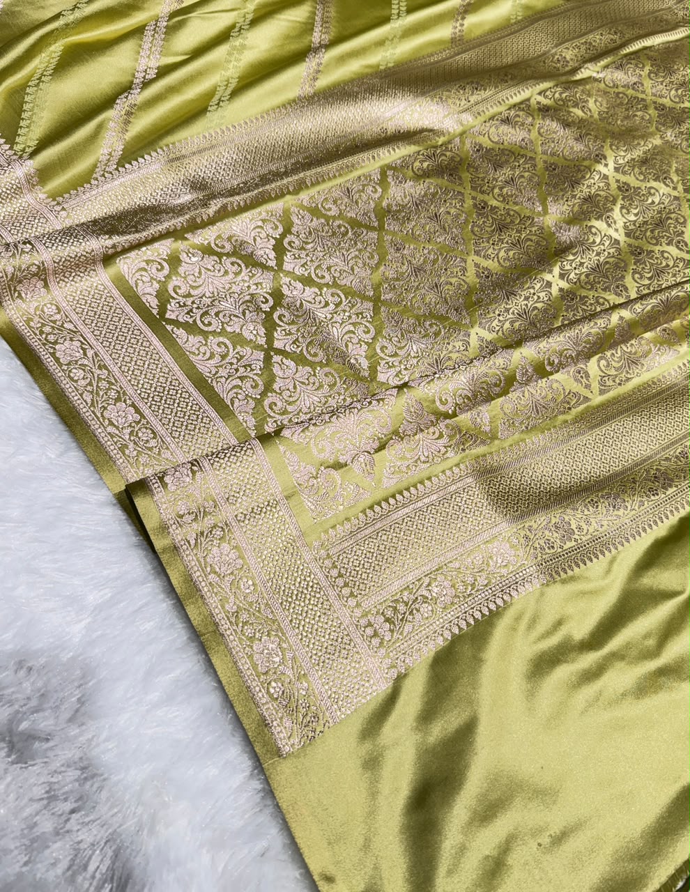 Banarasi Mashru Satin Silk Saree Cross Pattern in Pista Shades MSK02